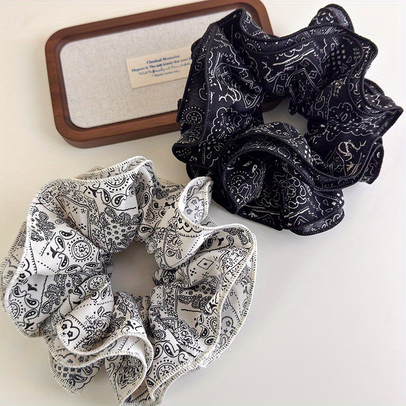 Elegant Black and White Fabric - مراجعة Travel Accessories Sale وسعره