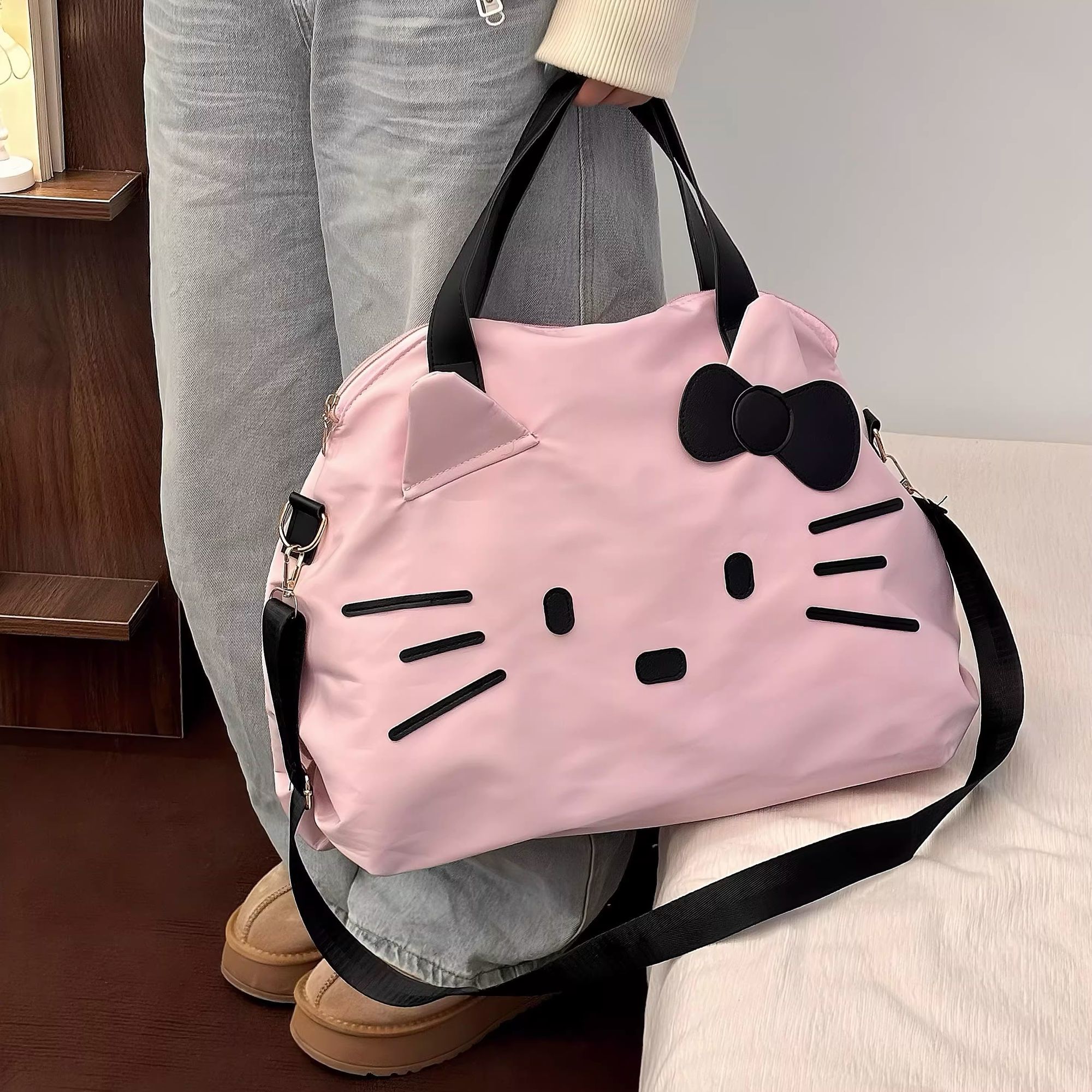 Sanrio Hello Kitty Large Capac - مراجعة Travel Accessories For Japan Trip وسعره