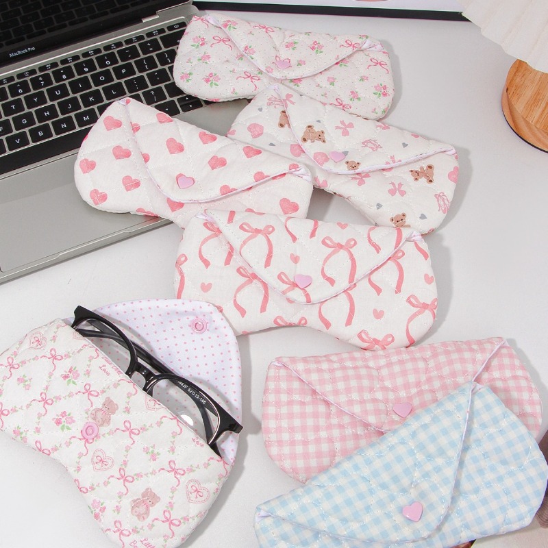 Ins Korean Plaid Fabric Heart  - مراجعة Travel Accessories Pouch For Women وسعره