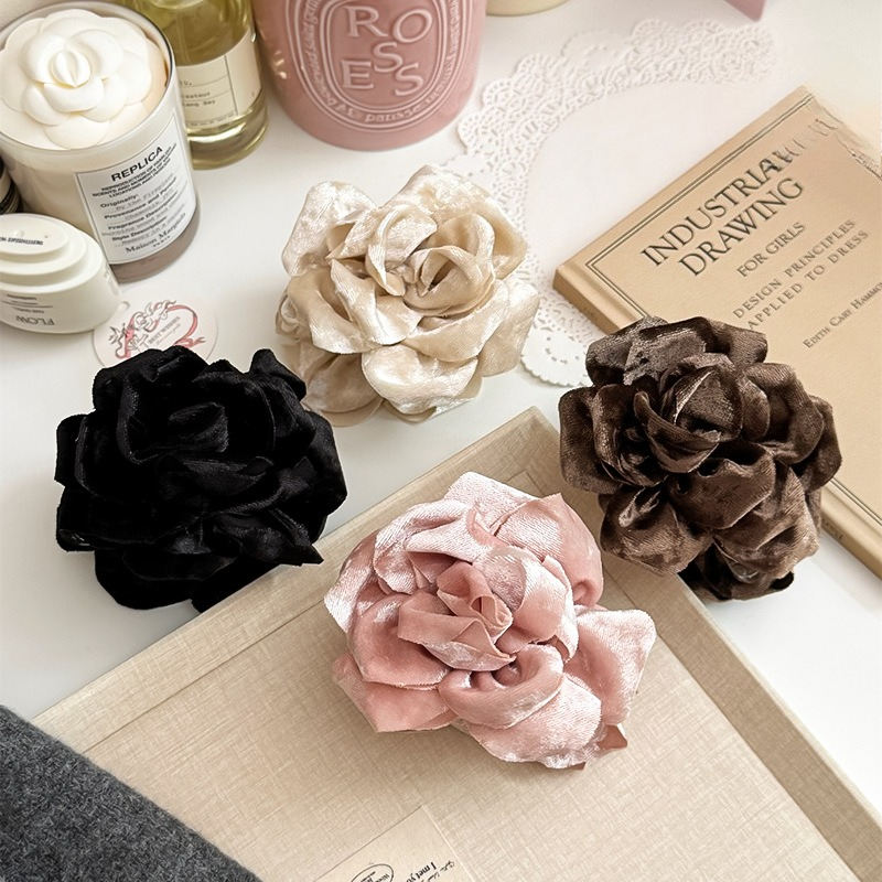 Ins Velvet Rose Hair Claw Clip - مراجعة Travel Accessories For Girls وسعره