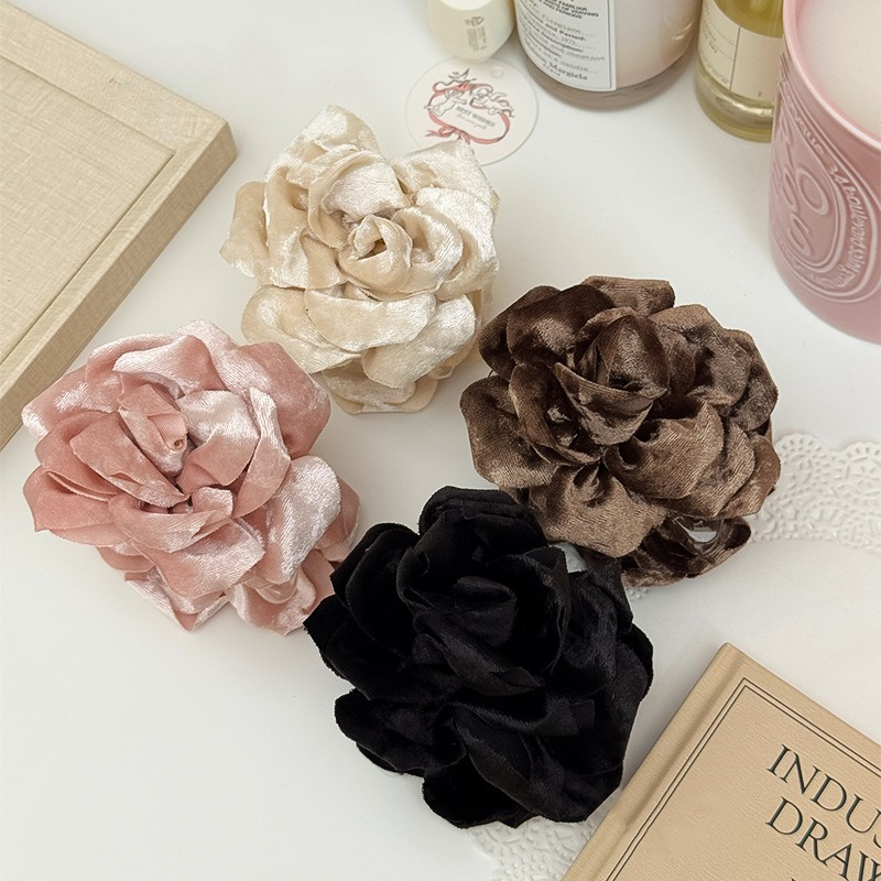 Ins Velvet Rose Hair Claw Clip - مراجعة Travel Accessories For Girls وسعره