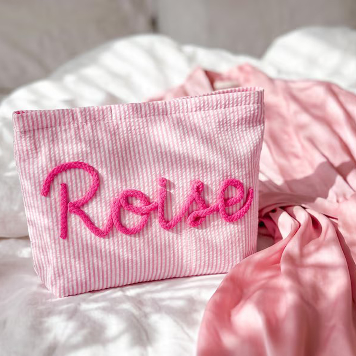 Custom Makeup Bag With Many Ko - مراجعة Travel Accessories Reviews وسعره